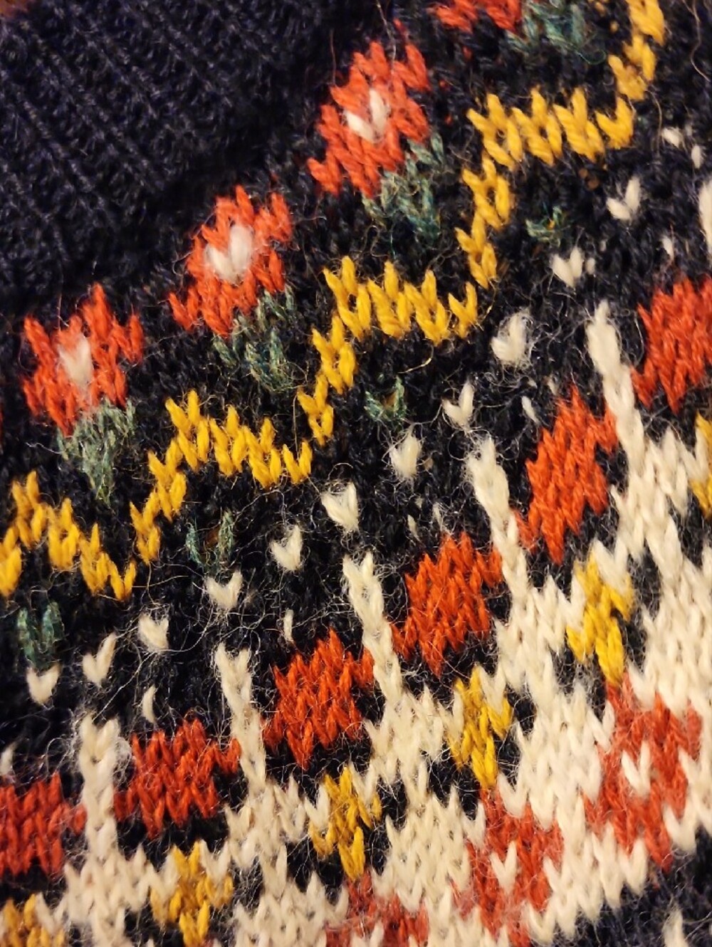 The Dora Cardigan Norwegian Winter XXL - Picture 6 of 15